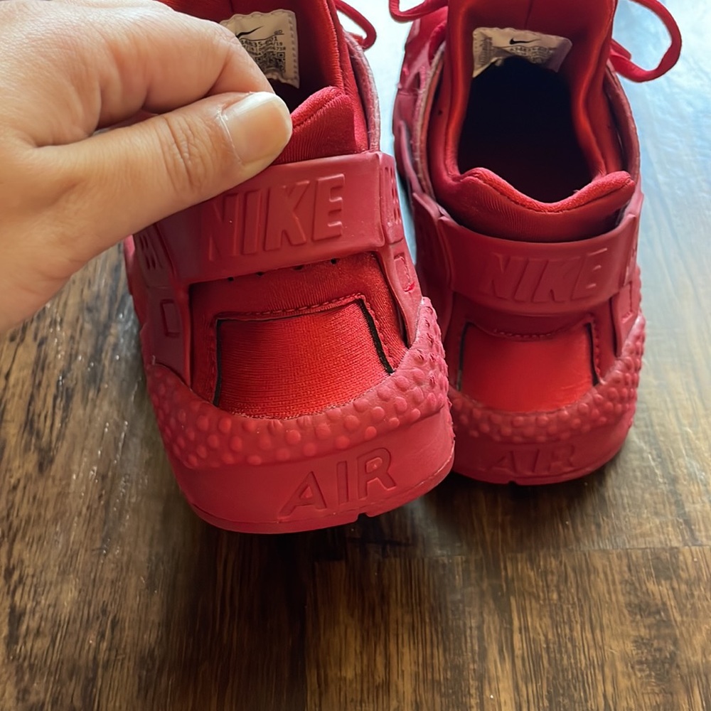 Nike Huaraches - Picture 4 of 6